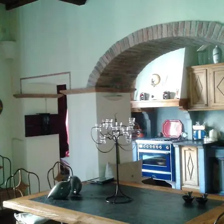 One Bedroom With Balcony And Wifi At 3 Km Away From The * Pietrasanta